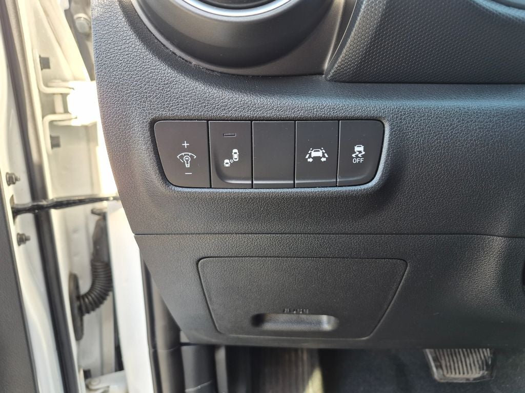 2021 Hyundai Kona SEL Plus