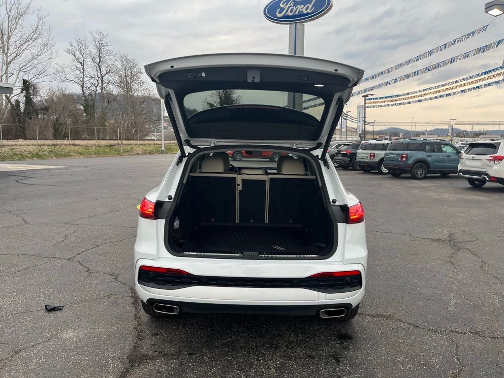 2025 Audi Q5 2.0T Premium quattro