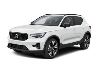 2026 Volvo XC40 B5 Core