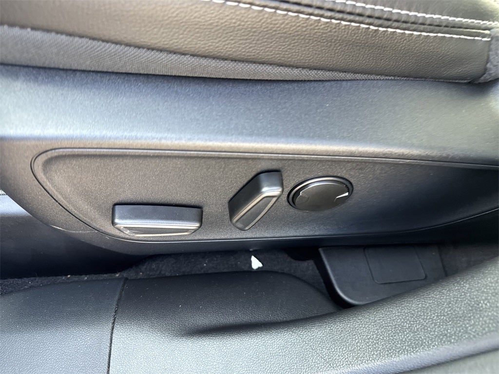 2025 Ford Escape Plug-In Hybrid Base