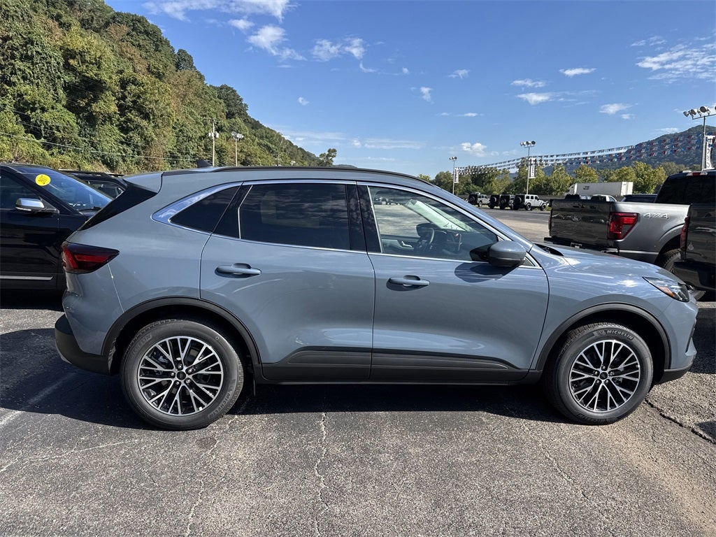 2025 Ford Escape Plug-In Hybrid Base