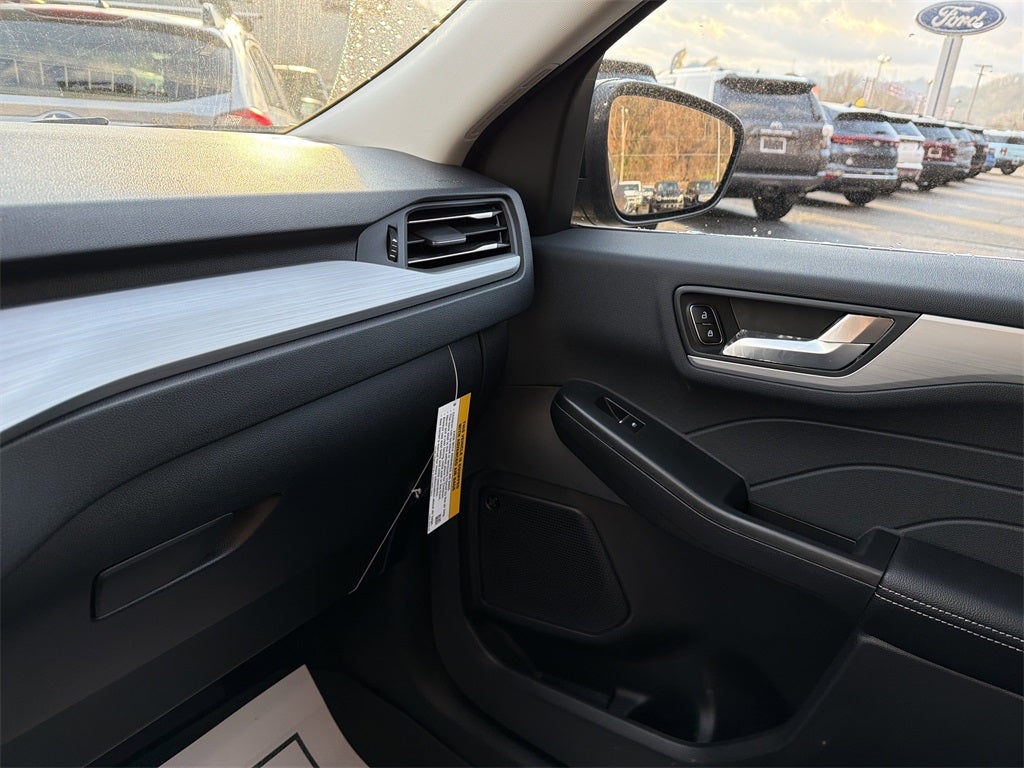 2026 Ford Escape Platinum