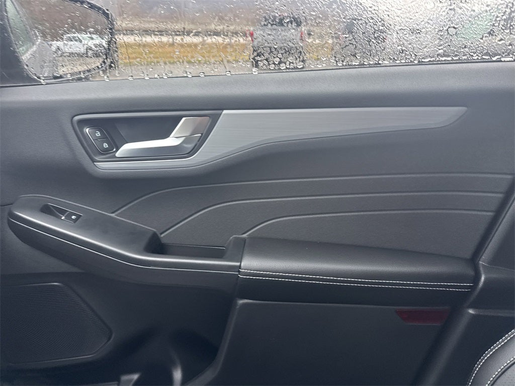 2026 Ford Escape Platinum