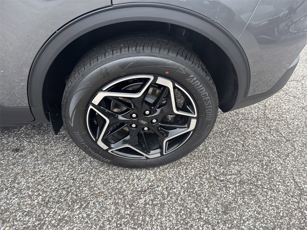 2026 Ford Escape Platinum