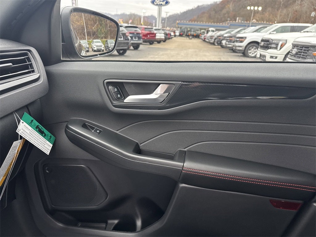 2026 Ford Escape Hybrid ST-Line Select