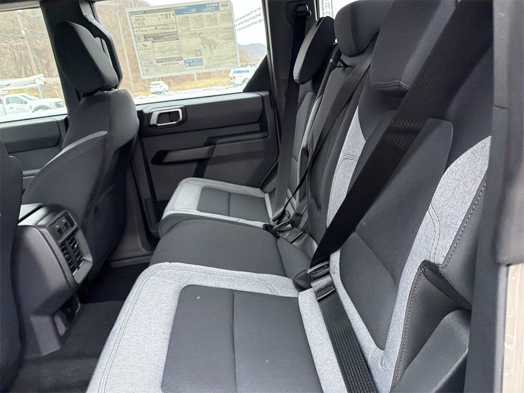 2025 Ford Bronco Base