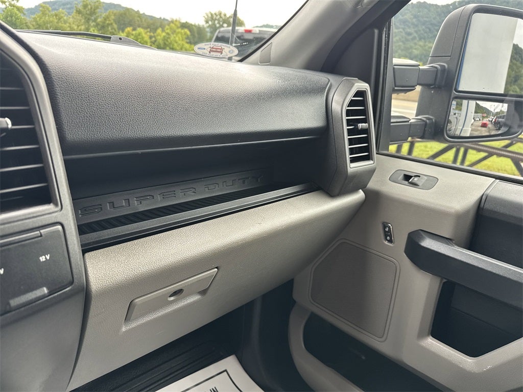 2022 Ford F-350SD XL