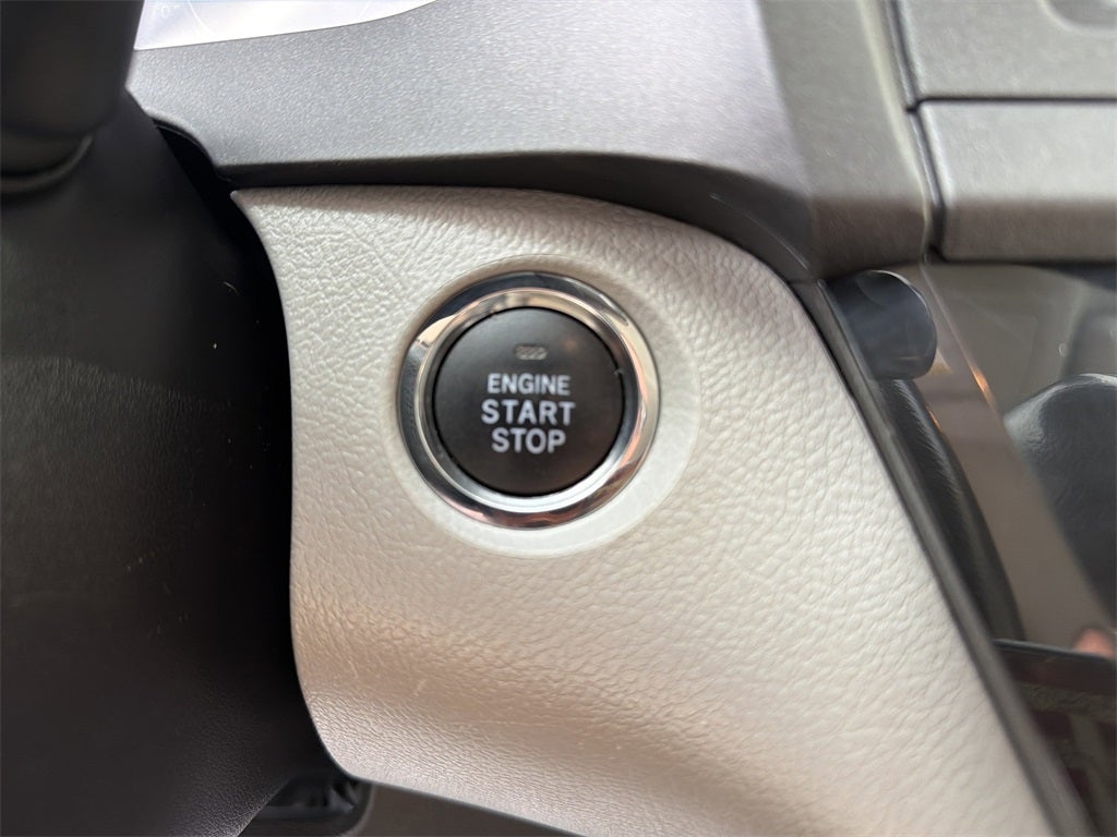 2019 Toyota Sienna L 7 Passenger