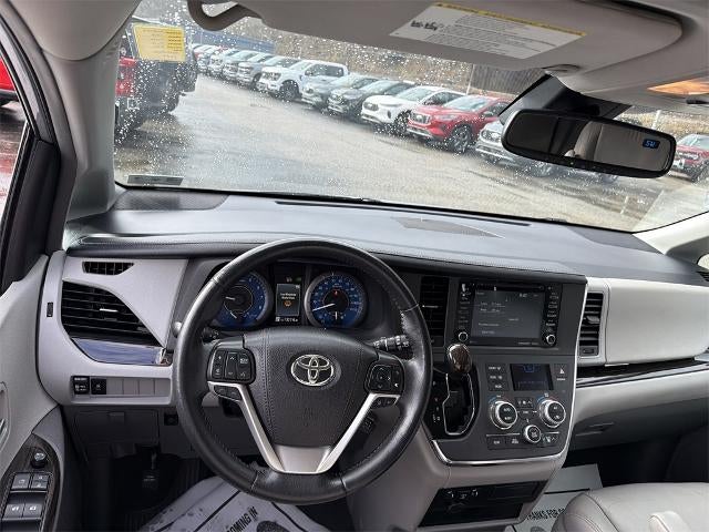 2019 Toyota Sienna L 7 Passenger