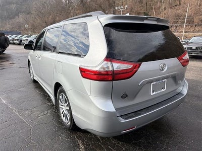 2019 Toyota Sienna L 7 Passenger