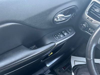 2019 Jeep Cherokee Overland