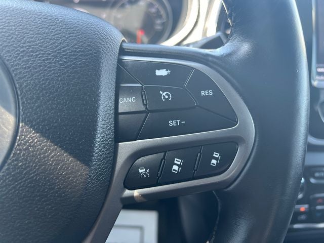 2019 Jeep Cherokee Overland