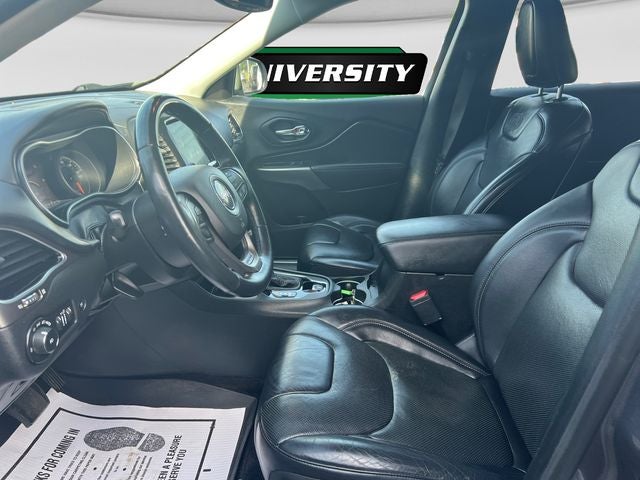 2019 Jeep Cherokee Overland