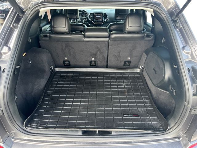 2019 Jeep Cherokee Overland