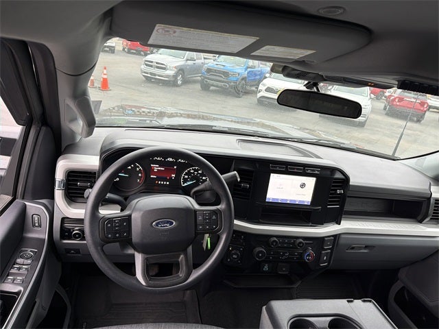 2024 Ford F-250SD XL LIFTED WHEELS AND TIRES