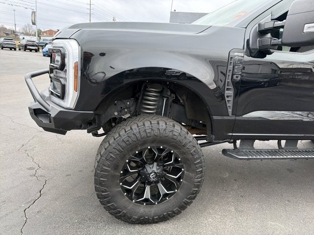 2024 Ford F-250SD XL LIFTED WHEELS AND TIRES