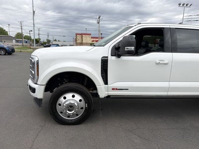 2025 Ford F-450SD Platinum DRW