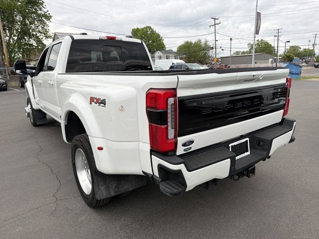 2025 Ford F-450SD Platinum DRW