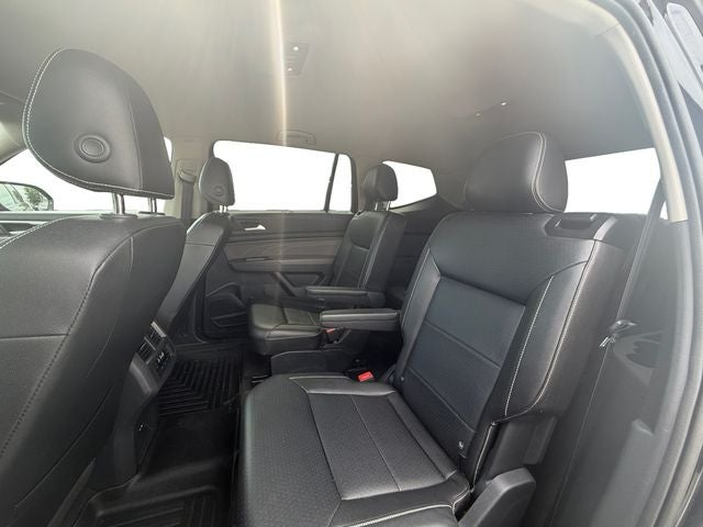 2022 Volkswagen Atlas 2.0T SE w/Technology