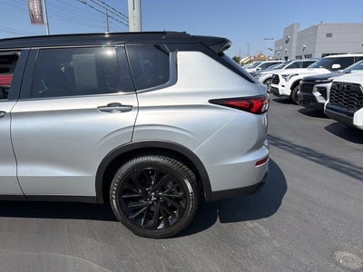 2024 Mitsubishi Outlander SEL Black Edition