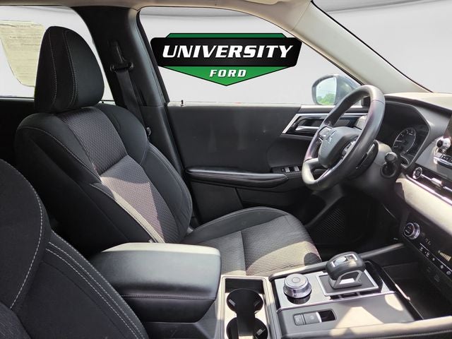 2022 Mitsubishi Outlander ES