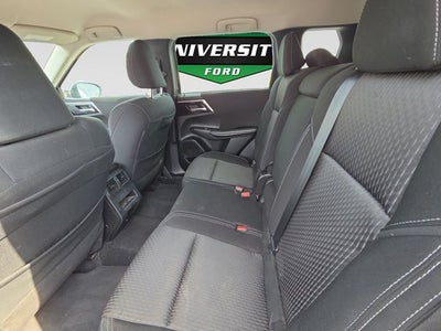 2022 Mitsubishi Outlander ES
