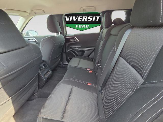 2022 Mitsubishi Outlander ES