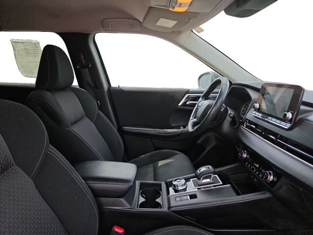 2022 Mitsubishi Outlander ES