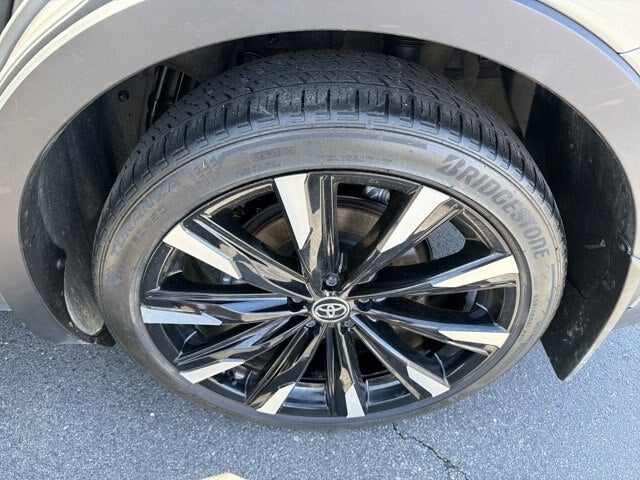 2024 Toyota Crown Platinum