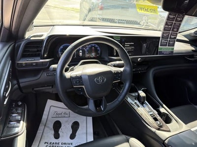 2024 Toyota Crown Platinum