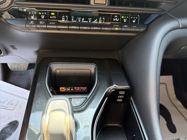 2024 Toyota Crown Platinum