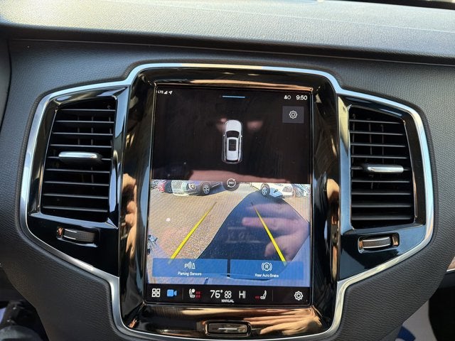 2023 Volvo XC90 B5 Plus