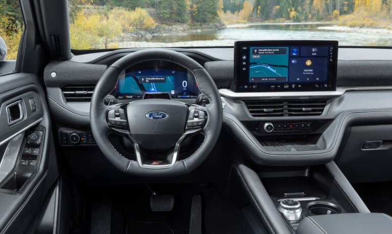 2025 Ford Explorer infotainment system and wheel